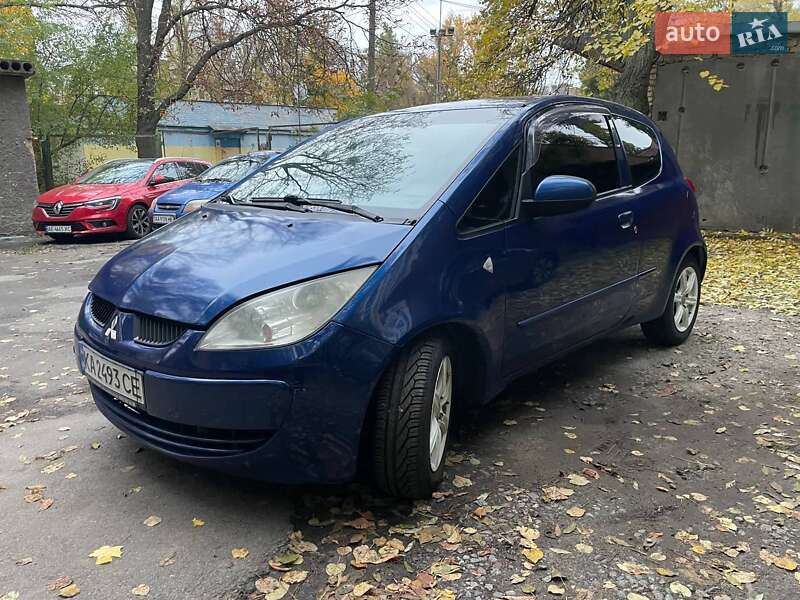 Хэтчбек Mitsubishi Colt 2008 в Киеве фото 2 Хэтчбек Mitsubishi Colt 2008 в Киеве