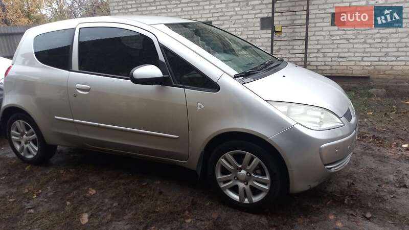 Хетчбек Mitsubishi Colt 2006 в Чугуєві фото 3 Хетчбек Mitsubishi Colt 2006 в Чугуєві