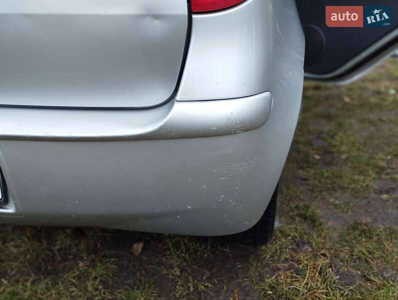 Хэтчбек Mitsubishi Colt 2004 в Катеринополе фото 2 Хэтчбек Mitsubishi Colt 2004 в Катеринополе