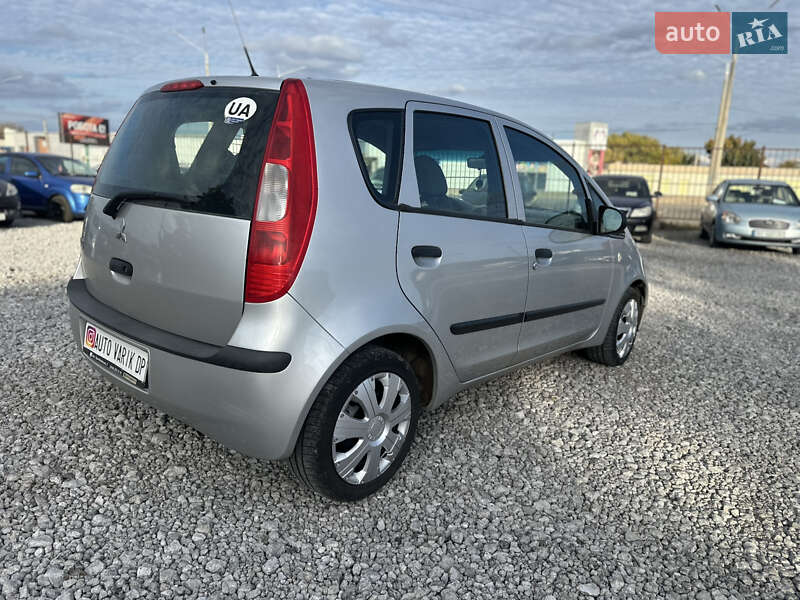 Хэтчбек Mitsubishi Colt 2004 в Каменском фото 4 Хэтчбек Mitsubishi Colt 2004 в Каменском