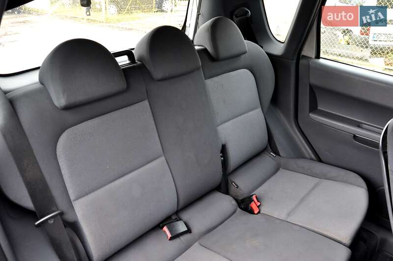 Хэтчбек Mitsubishi Colt 2004 в Львове