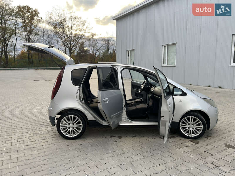 Хетчбек Mitsubishi Colt 2008 в Івано-Франківську фото 25 Хетчбек Mitsubishi Colt 2008 в Івано-Франківську