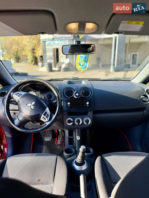 Хэтчбек Mitsubishi Colt 2010 в Одессе