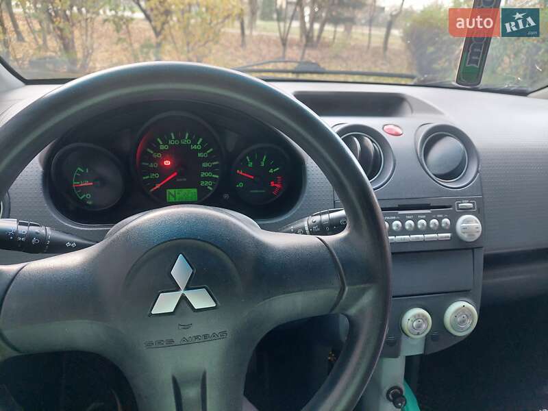 Хетчбек Mitsubishi Colt 2005 в Івано-Франківську