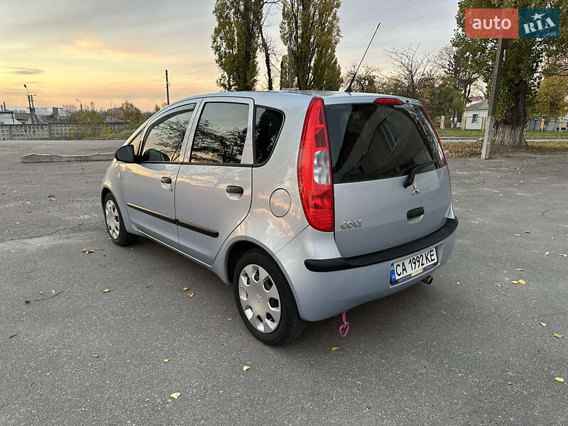 Хэтчбек Mitsubishi Colt 2007 в Черкассах фото 4 Хэтчбек Mitsubishi Colt 2007 в Черкассах