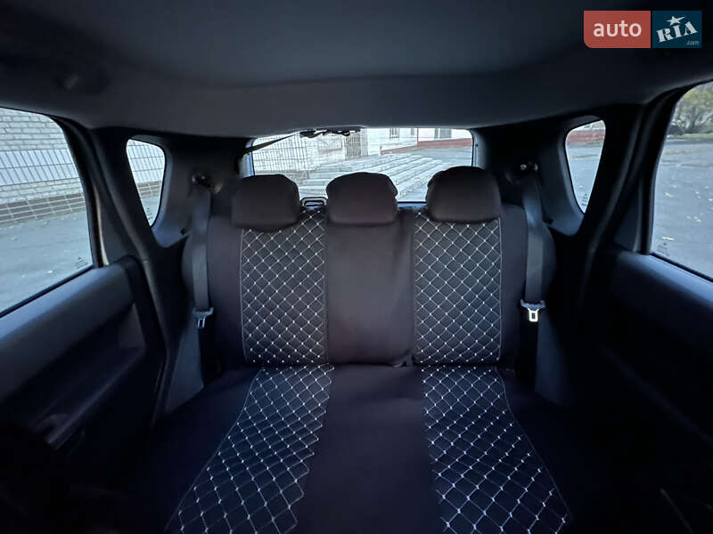 Хэтчбек Mitsubishi Colt 2007 в Черкассах фото 11 Хэтчбек Mitsubishi Colt 2007 в Черкассах