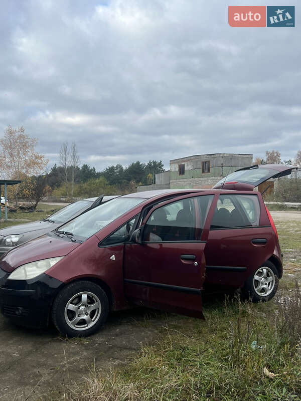 Хэтчбек Mitsubishi Colt 2004 в Вараше