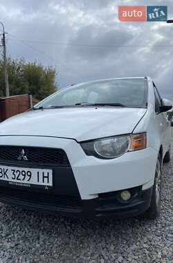 Хэтчбек Mitsubishi Colt 2009 в Ровно