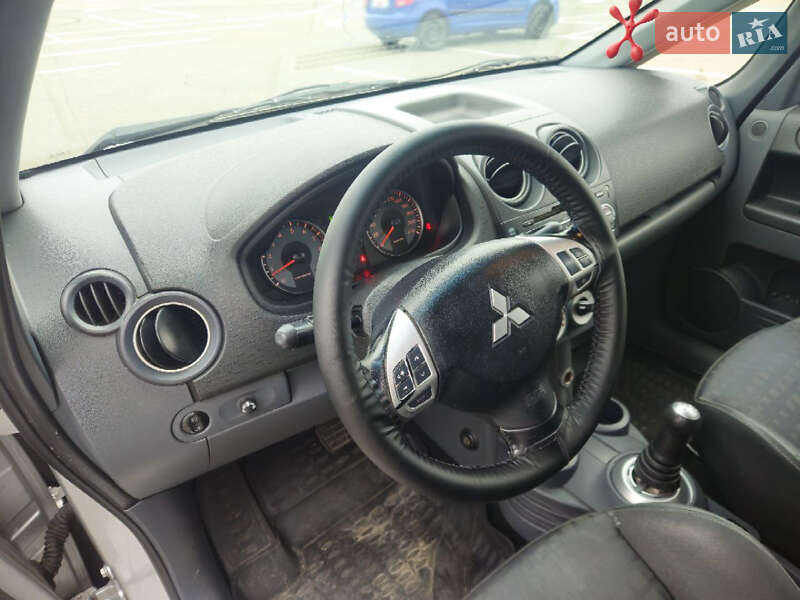 Хетчбек Mitsubishi Colt 2009 в Бердичеві фото 8 Хетчбек Mitsubishi Colt 2009 в Бердичеві