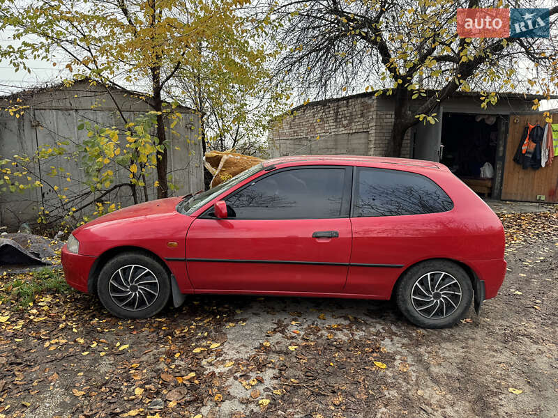 Хетчбек Mitsubishi Colt 1996 в Запоріжжі фото 2 Хетчбек Mitsubishi Colt 1996 в Запоріжжі