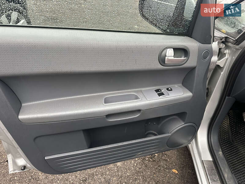 Хэтчбек Mitsubishi Colt 2006 в Ивано-Франковске