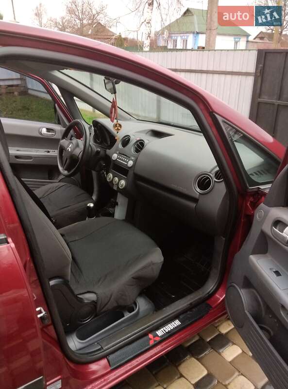 Хэтчбек Mitsubishi Colt 2006 в Кропивницком фото 3 Хэтчбек Mitsubishi Colt 2006 в Кропивницком
