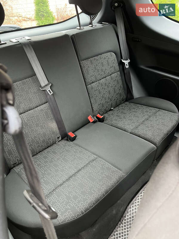 Хэтчбек Mitsubishi Colt 2010 в Запорожье фото 13 Хэтчбек Mitsubishi Colt 2010 в Запорожье