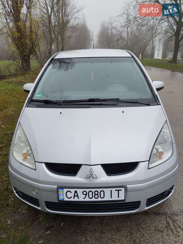 Mitsubishi Colt 2004