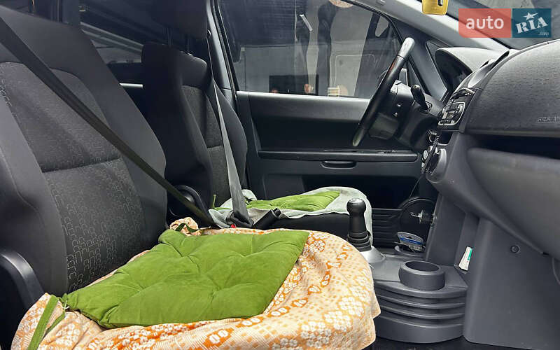 Хэтчбек Mitsubishi Colt 2012 в Черновцах