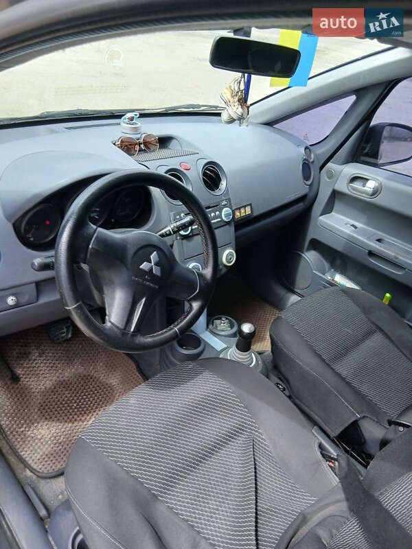 Хетчбек Mitsubishi Colt 2004 в Тернополі