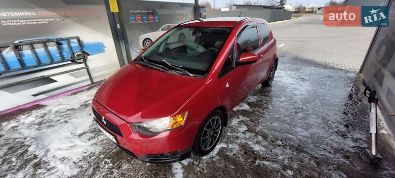 Хэтчбек Mitsubishi Colt 2008 в Черкассах фото 2 Хэтчбек Mitsubishi Colt 2008 в Черкассах