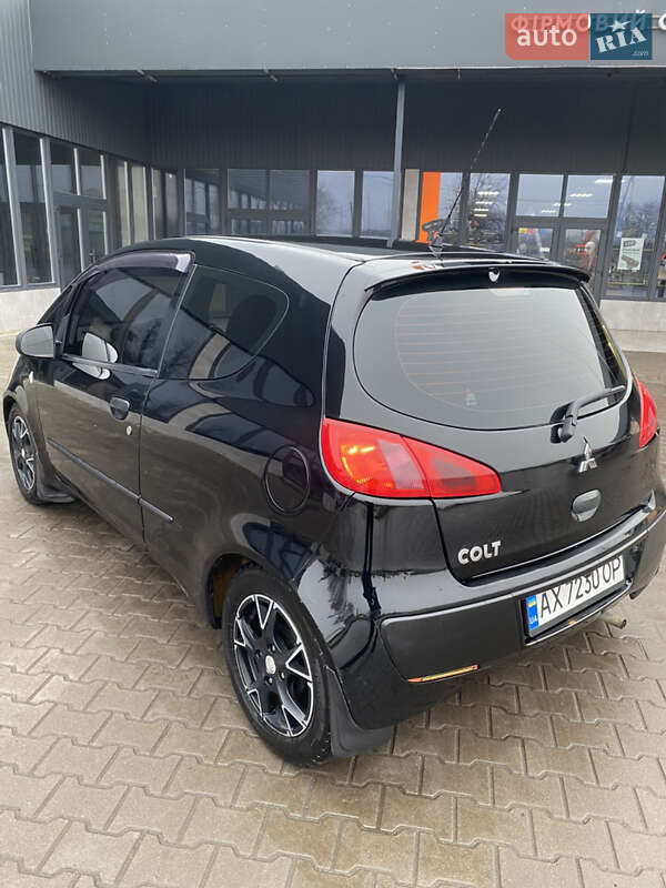 Хэтчбек Mitsubishi Colt 2005 в Первомайске