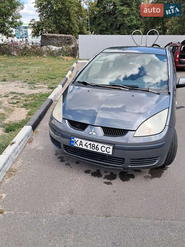 Хэтчбек Mitsubishi Colt 2007 в Киеве