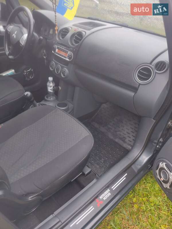 Хэтчбек Mitsubishi Colt 2008 в Бучаче