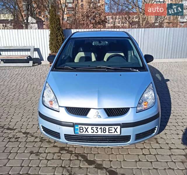 Хетчбек Mitsubishi Colt 2005 в Старокостянтинові
