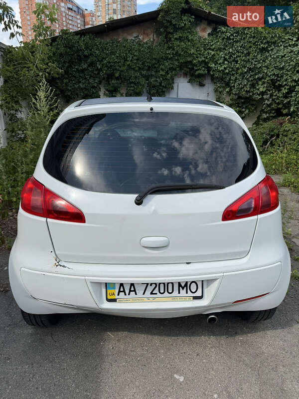 Хэтчбек Mitsubishi Colt 2008 в Киеве фото 2 Хэтчбек Mitsubishi Colt 2008 в Киеве