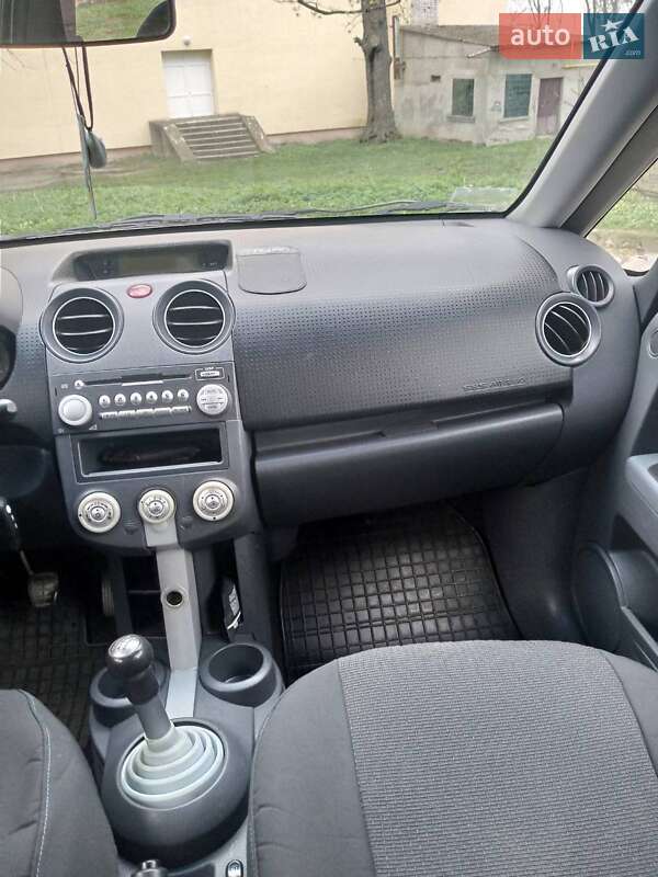 Хэтчбек Mitsubishi Colt 2008 в Луцке фото 3 Хэтчбек Mitsubishi Colt 2008 в Луцке