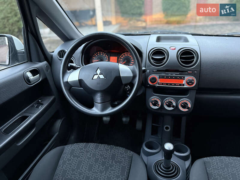 Хэтчбек Mitsubishi Colt 2010 в Черновцах фото 17 Хэтчбек Mitsubishi Colt 2010 в Черновцах