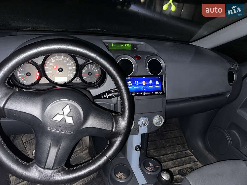 Хэтчбек Mitsubishi Colt 2005 в Коломые фото 3 Хэтчбек Mitsubishi Colt 2005 в Коломые