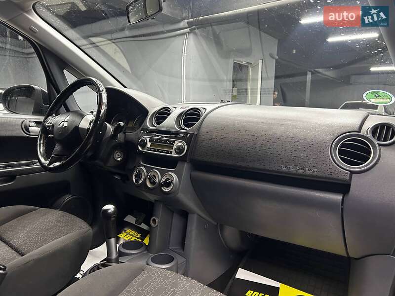 Хэтчбек Mitsubishi Colt 2012 в Черновцах фото 14 Хэтчбек Mitsubishi Colt 2012 в Черновцах