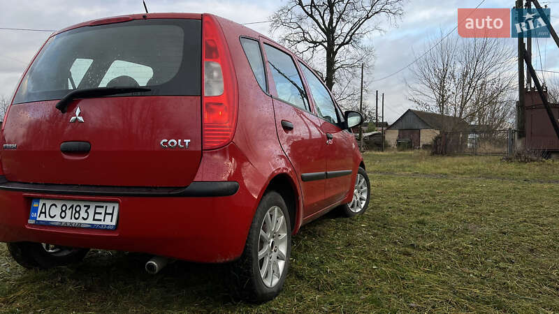 Хэтчбек Mitsubishi Colt 2008 в Киверцах