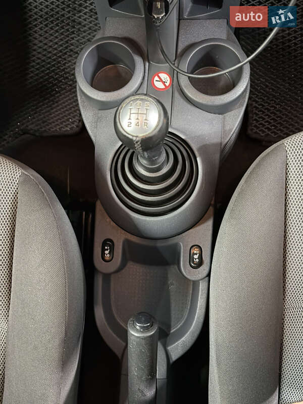 Хетчбек Mitsubishi Colt 2009 в Києві фото 28 Хетчбек Mitsubishi Colt 2009 в Києві