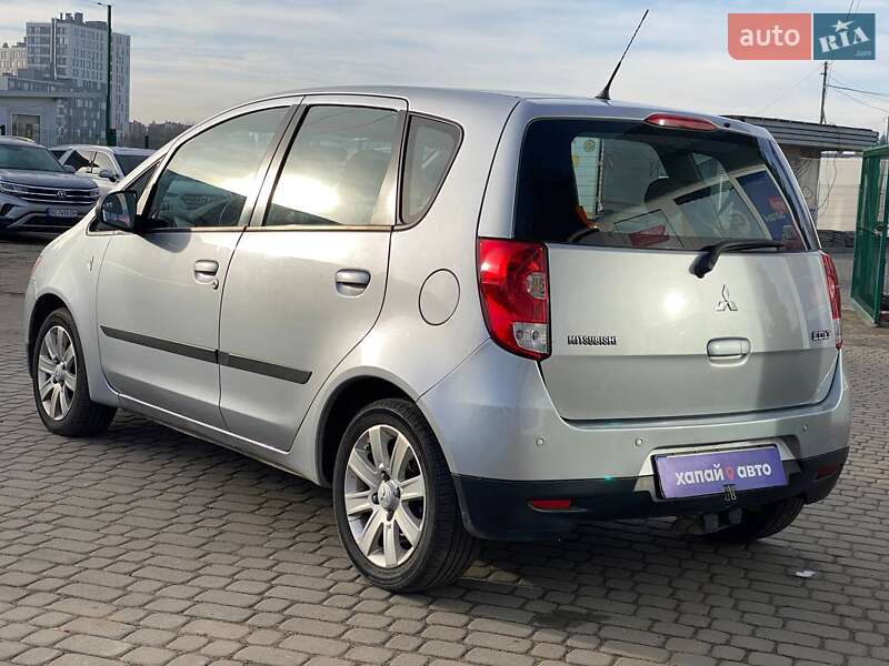 Хетчбек Mitsubishi Colt 2011 в Львові