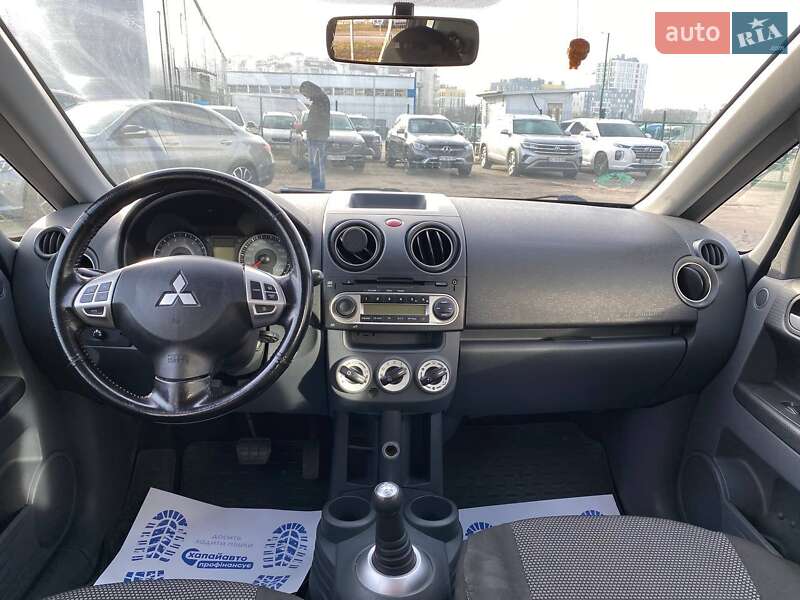 Хетчбек Mitsubishi Colt 2011 в Львові