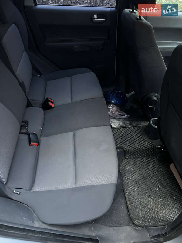 Хэтчбек Mitsubishi Colt 2006 в Черновцах