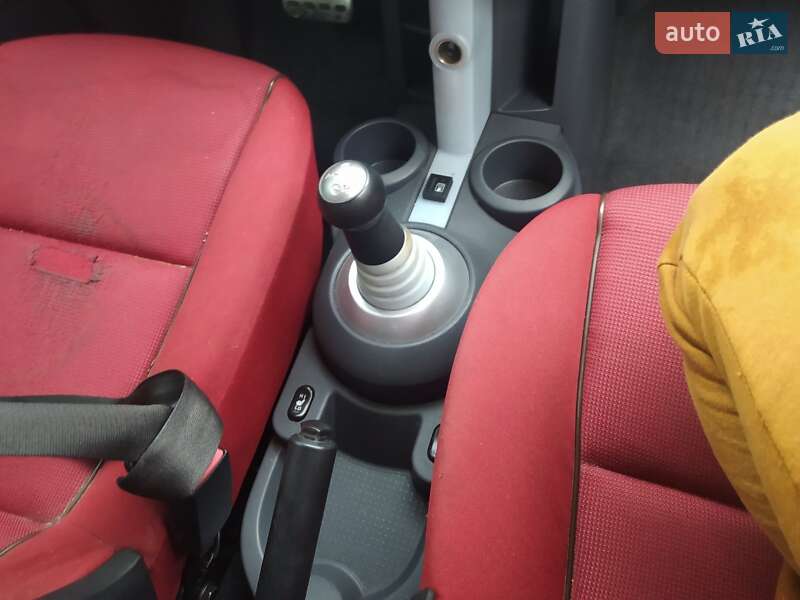 Хэтчбек Mitsubishi Colt 2006 в Брацлаве