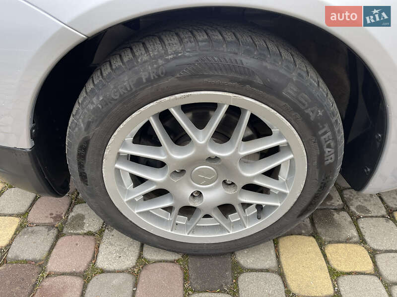 Хэтчбек Mitsubishi Colt 2012 в Луцке