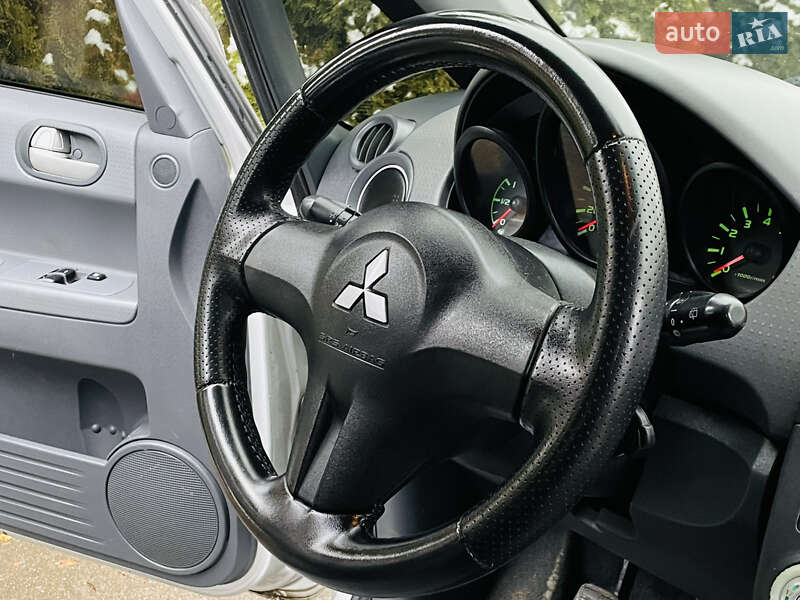 Хетчбек Mitsubishi Colt 2006 в Івано-Франківську