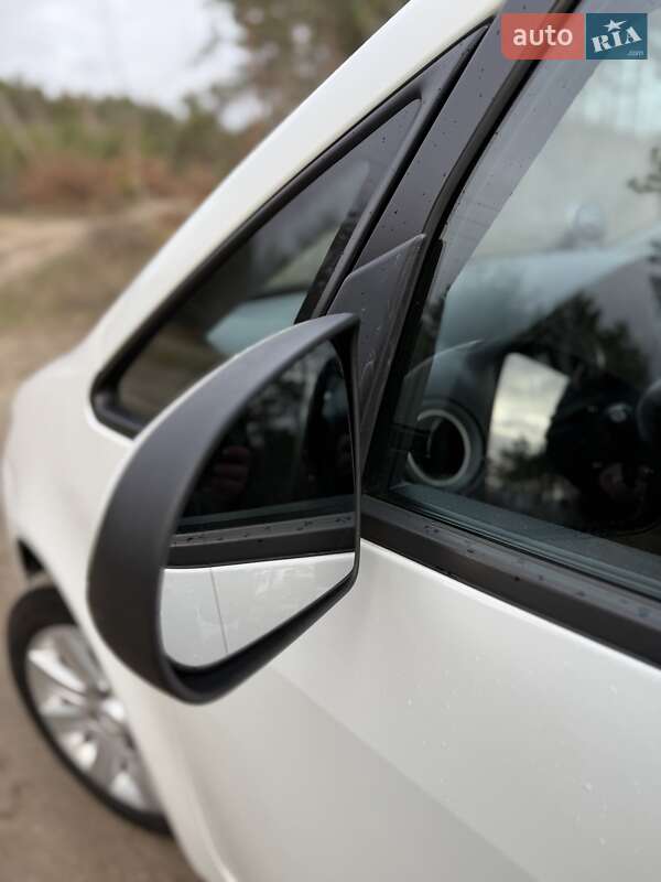 Хетчбек Mitsubishi Colt 2011 в Ірпені