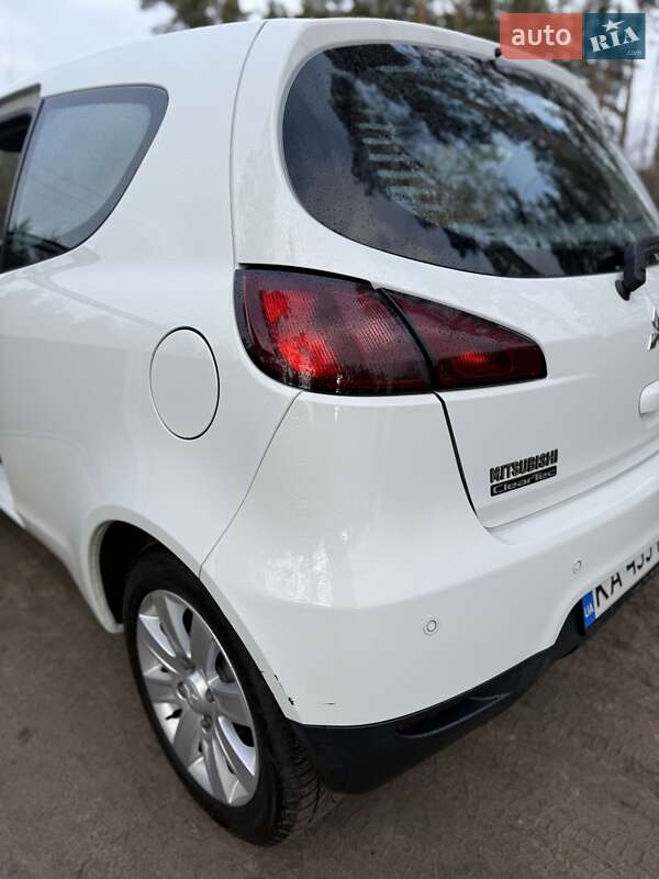 Хетчбек Mitsubishi Colt 2011 в Ірпені