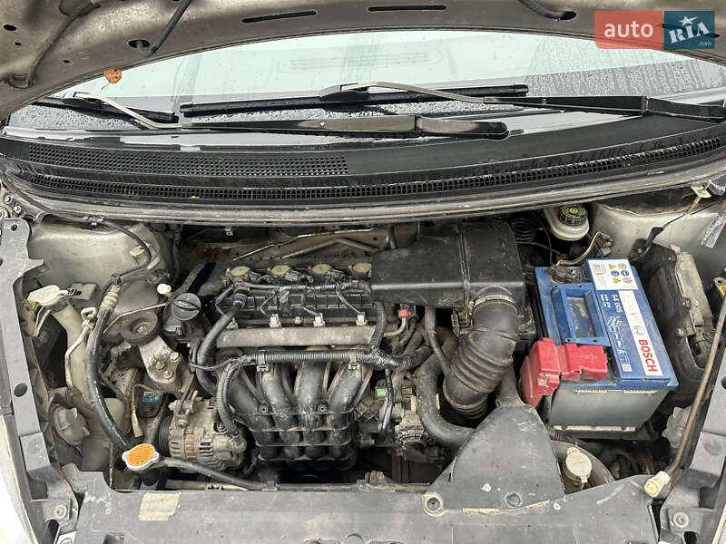 Хетчбек Mitsubishi Colt 2006 в Івано-Франківську