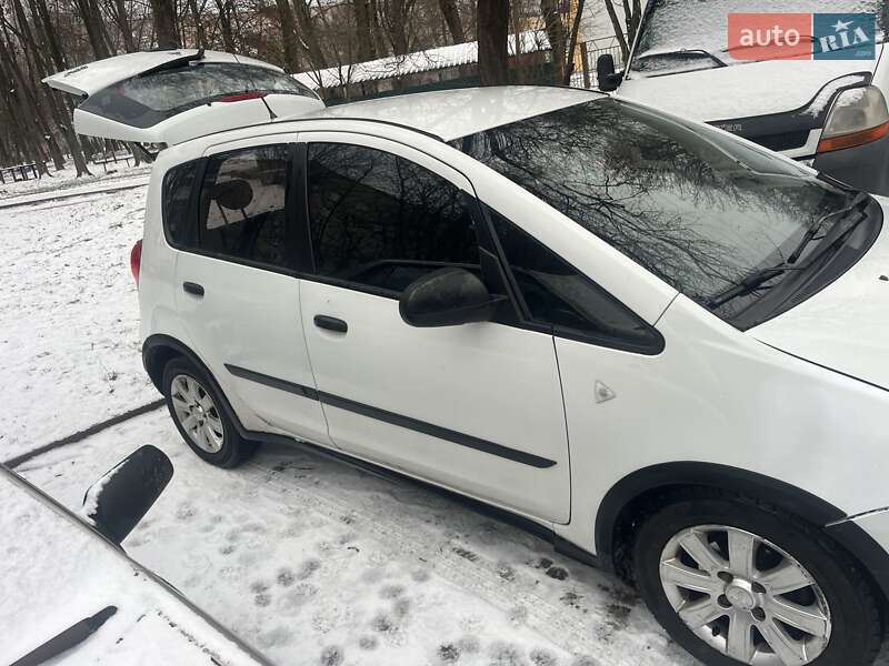 Хэтчбек Mitsubishi Colt 2010 в Луцке