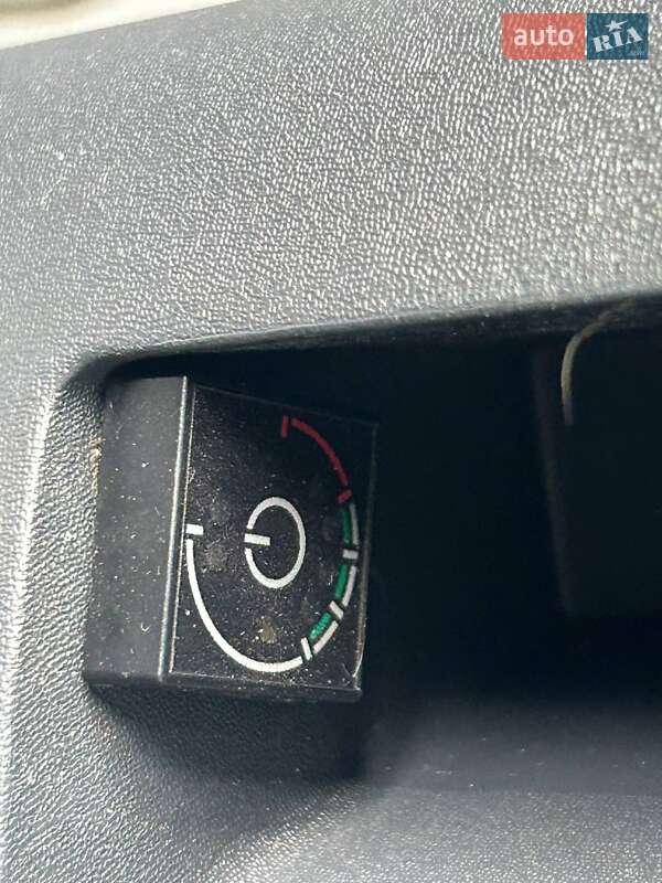 Хэтчбек Mitsubishi Colt 2007 в Одессе фото 25 Хэтчбек Mitsubishi Colt 2007 в Одессе