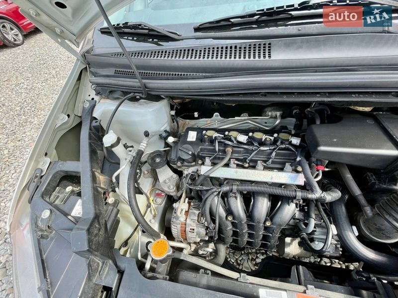 Хэтчбек Mitsubishi Colt 2012 в Черновцах