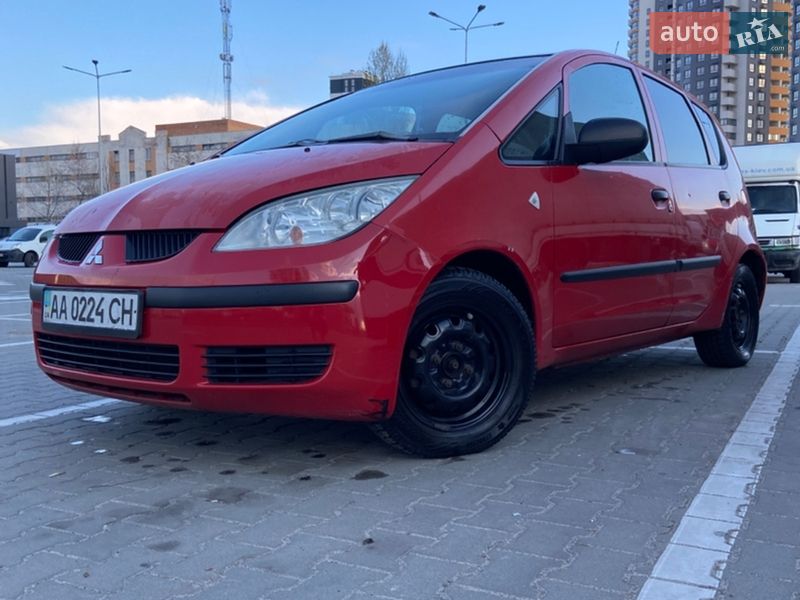Хэтчбек Mitsubishi Colt 2006 в Киеве