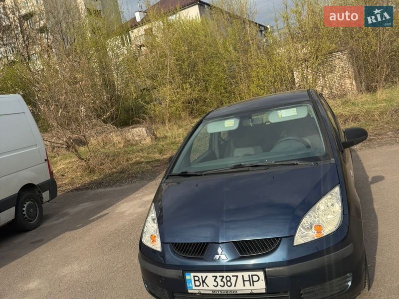 Mitsubishi Colt 2004