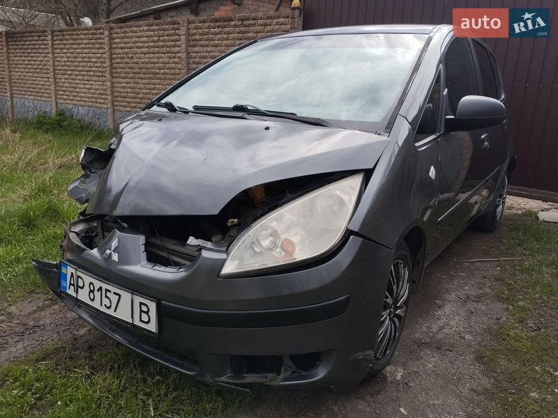 Mitsubishi Colt 2006