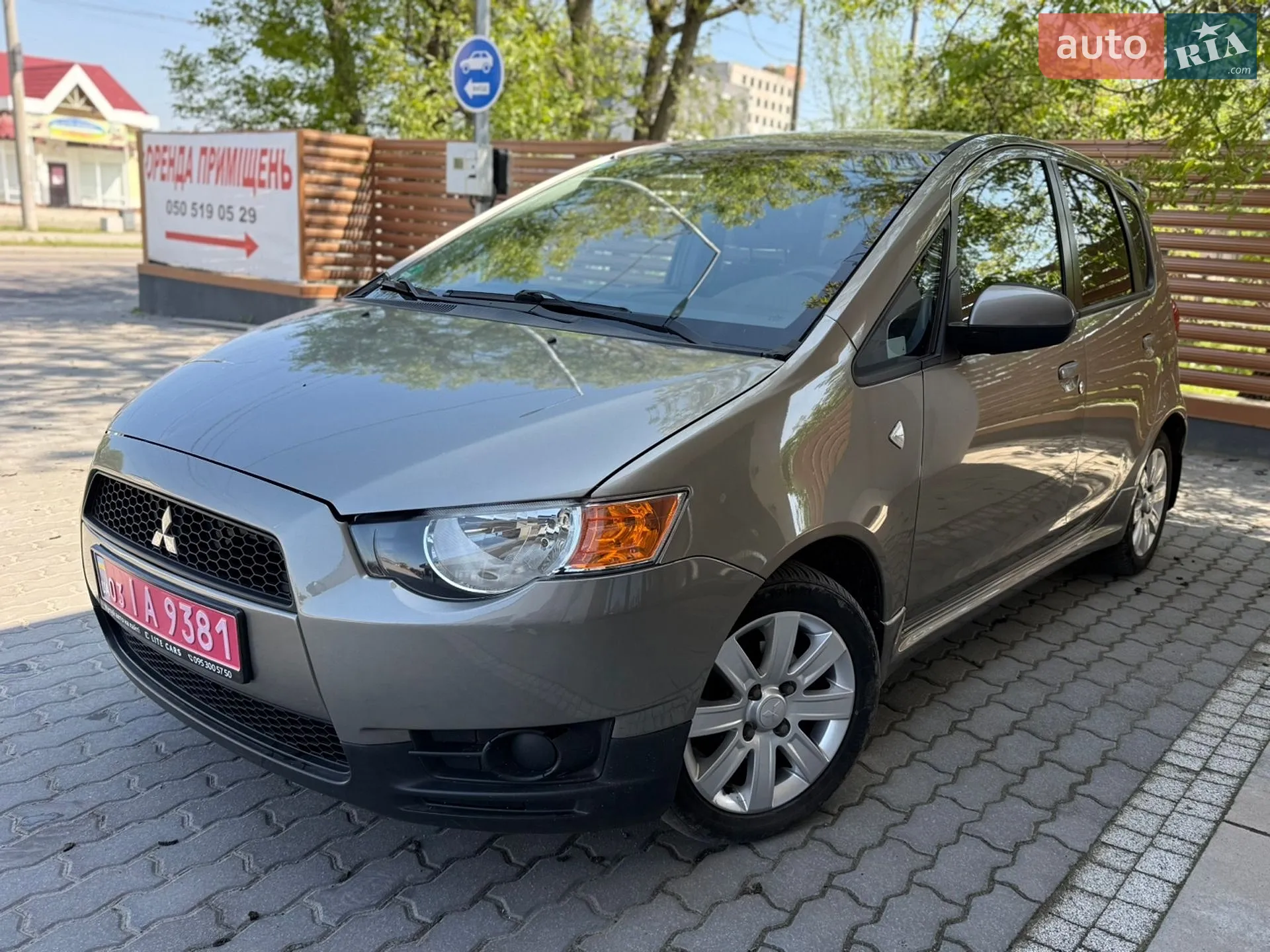 2011 Mitsubishi Colt - мініатюра 2
