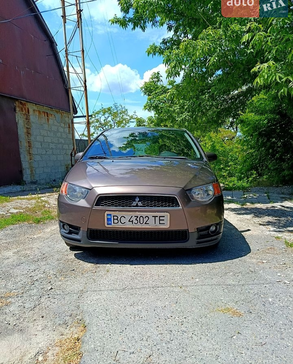 2012 Mitsubishi Colt - мініатюра 13