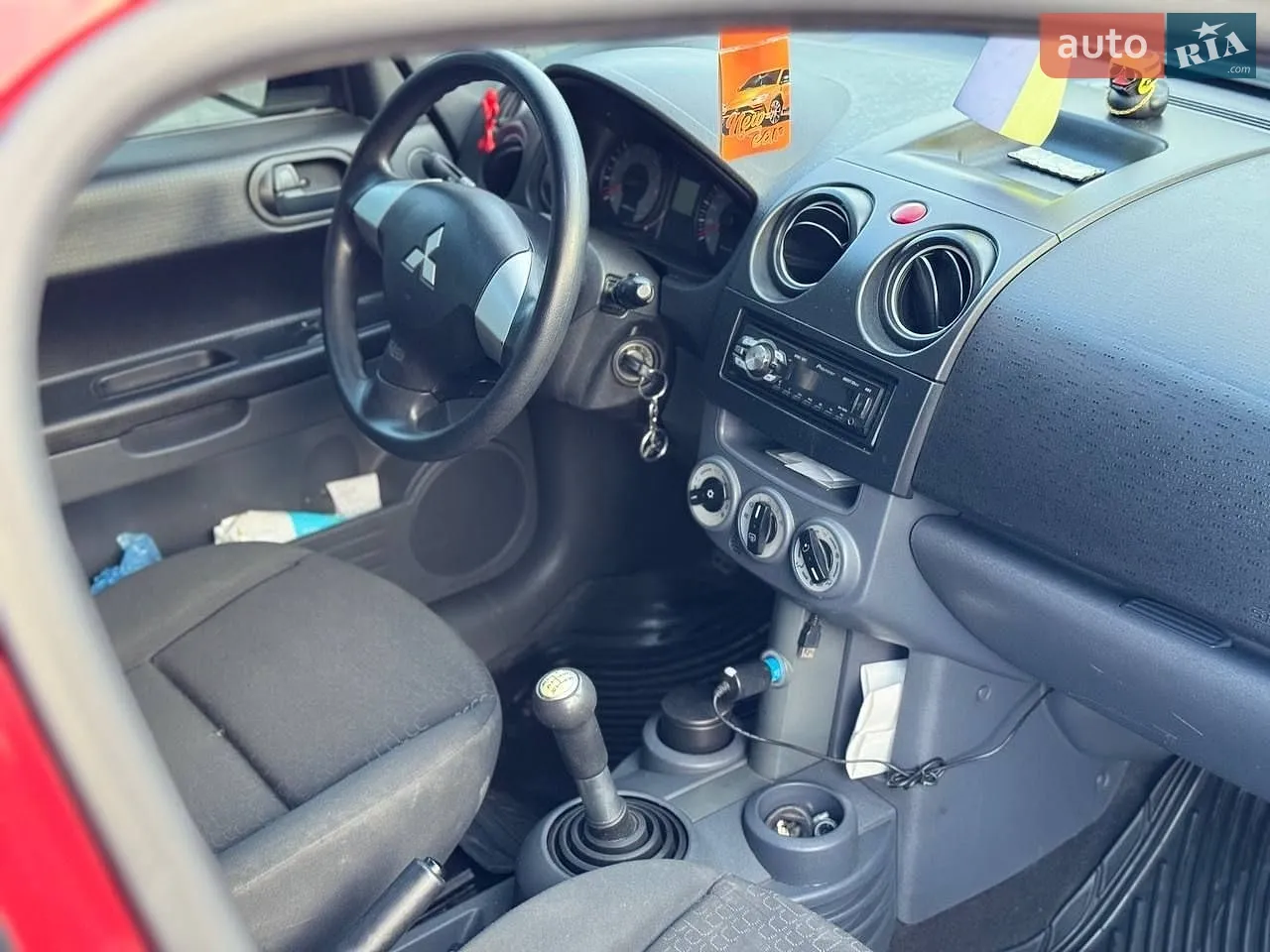 2011 Mitsubishi Colt - мініатюра 10